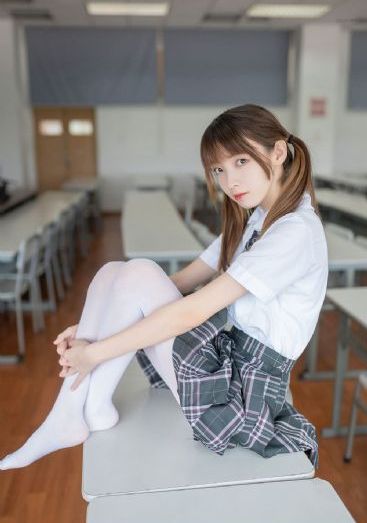 在线偷拍女厕嘘嘘